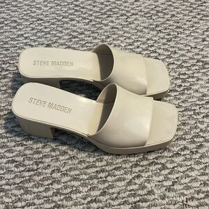 Cute and comfy cream Steve Madden Barbie block heeled sandles